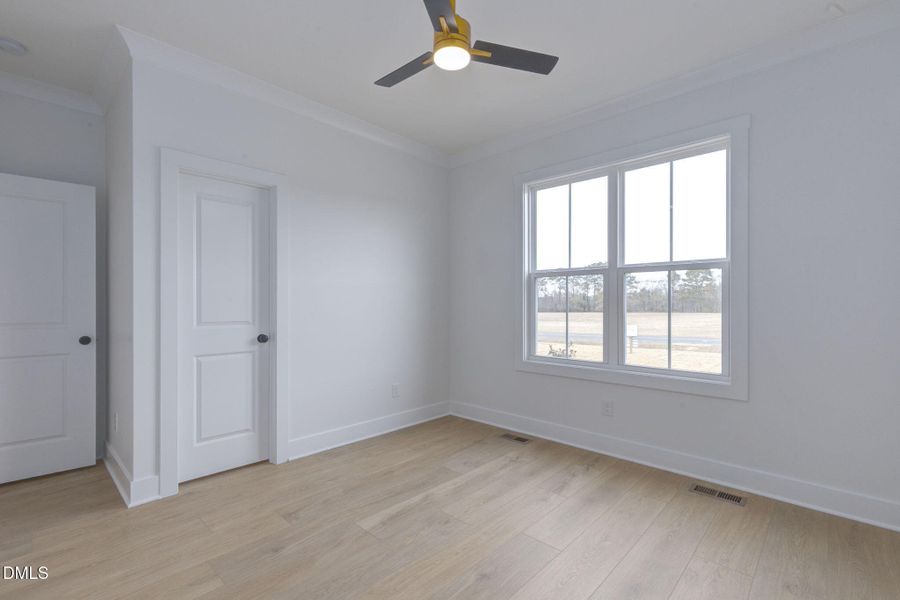 49-web-or-mls-Roombiance49