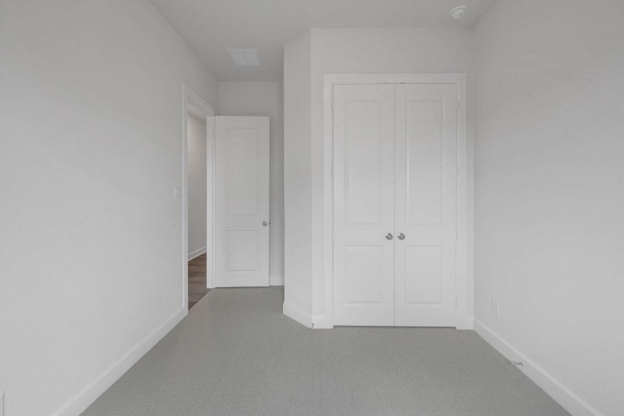 Spacious, unfurnished interior of a new home in Brookewater - Ascent Collection, Rosenberg (Image 18).