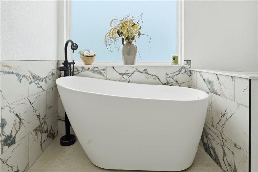 Soaking Tub Soaking Tub