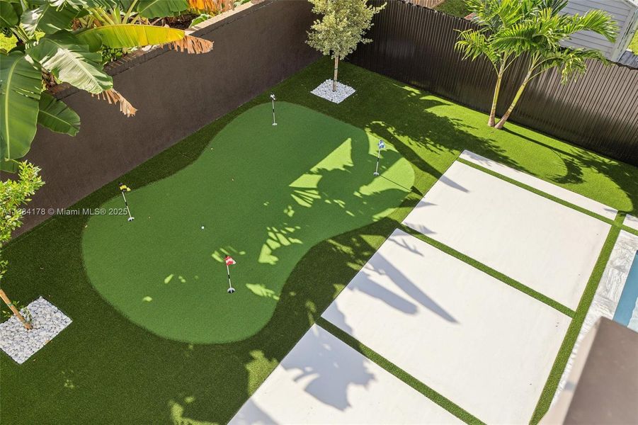 Image 24 of a home in .