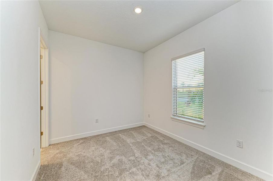 Spacious, unfurnished interior of a new home in Esplanade at Azario Lakewood Ranch, Lakewood Ranch (Image 54). Spacious, unfurnished interior of a new home in Esplanade at Azario Lakewood Ranch, Lakewood Ranch (Image 54).