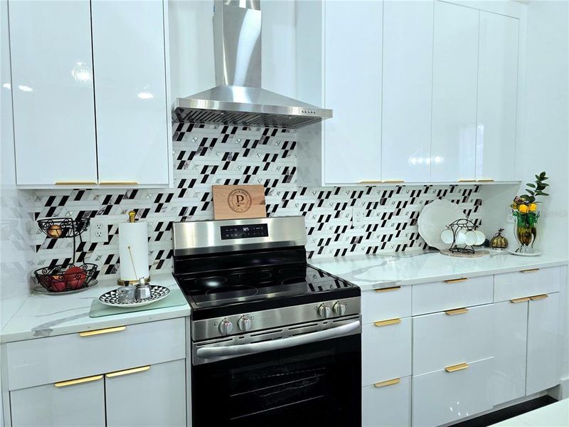 Furnished interior view inside a new home in , Lehigh Acres (Image 9).