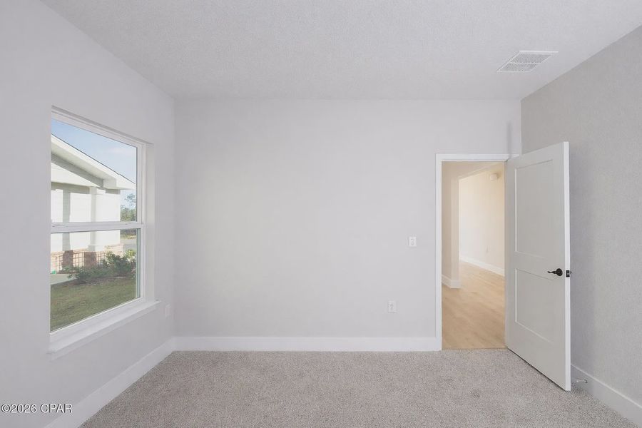 Spacious, unfurnished interior of a new home in Parkbrook, Panama City (Image 9).