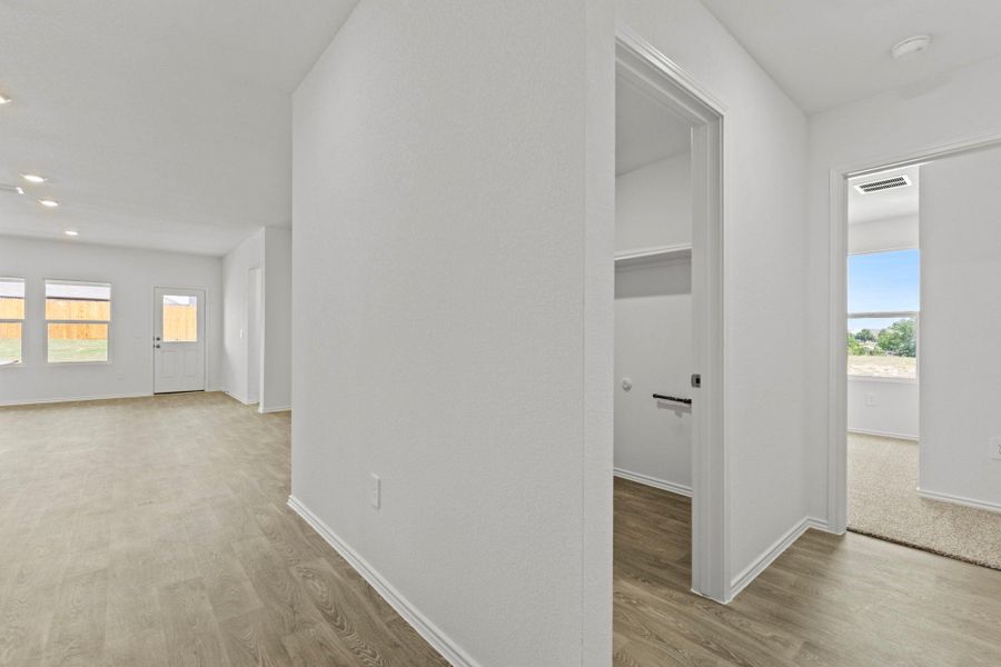 Spacious, unfurnished interior of a new home in Talavera, Kyle (Image 18). Spacious, unfurnished interior of a new home in Talavera, Kyle (Image 18).