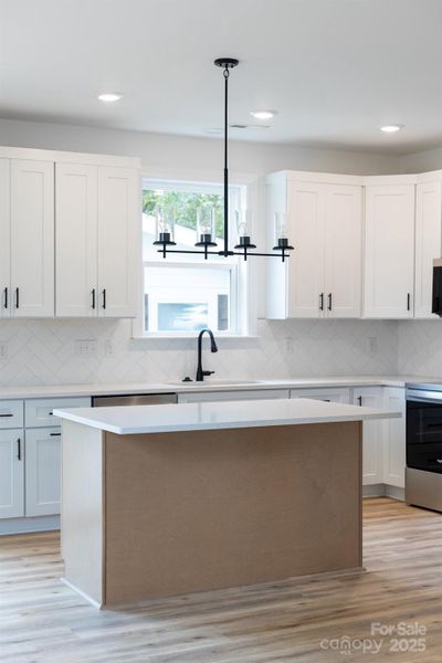 Furnished interior view inside a new home in , Shelby (Image 9).