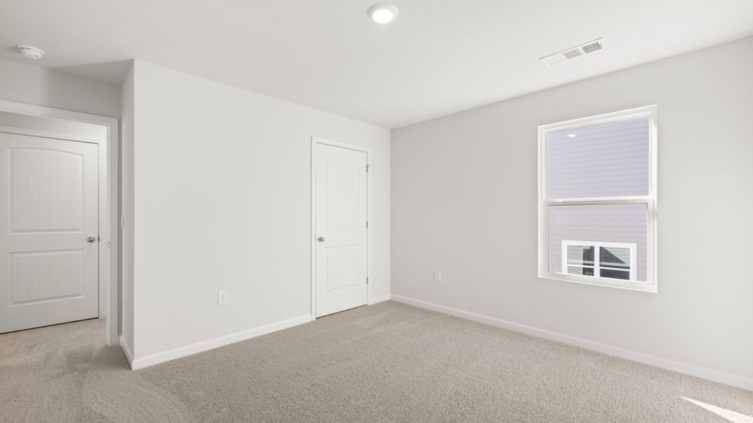 Representative unfurnished interior of a home built from the Belfort by D.R. Horton in Hamptons at Riverwood North, Dallas (Image 24).