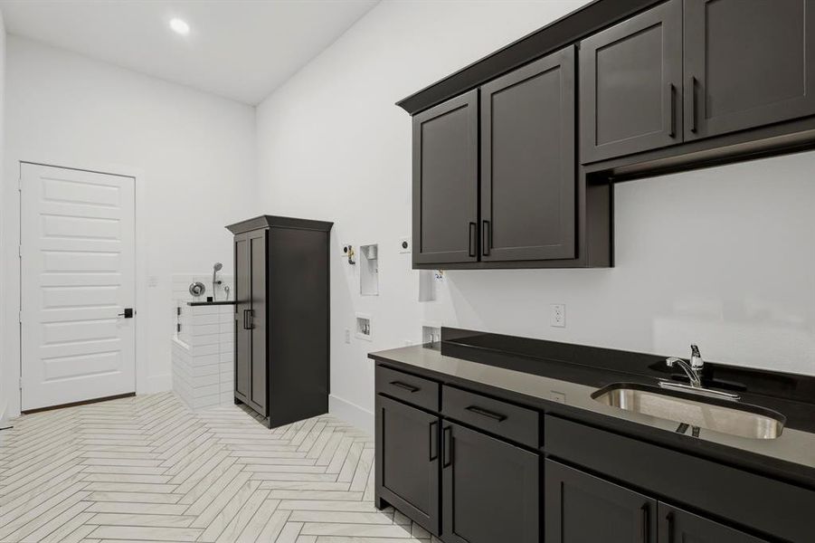 Furnished interior view inside a new home in Harper Estates, Celina (Image 15).