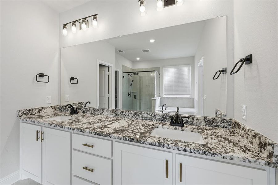 Furnished interior view inside a new home in , Midlothian (Image 13).