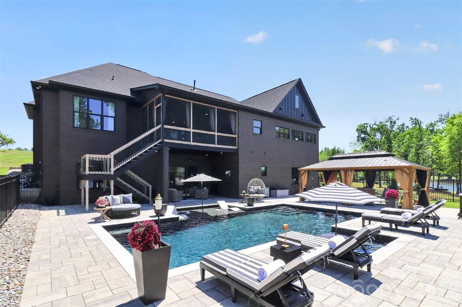 Image 39 of a home in .