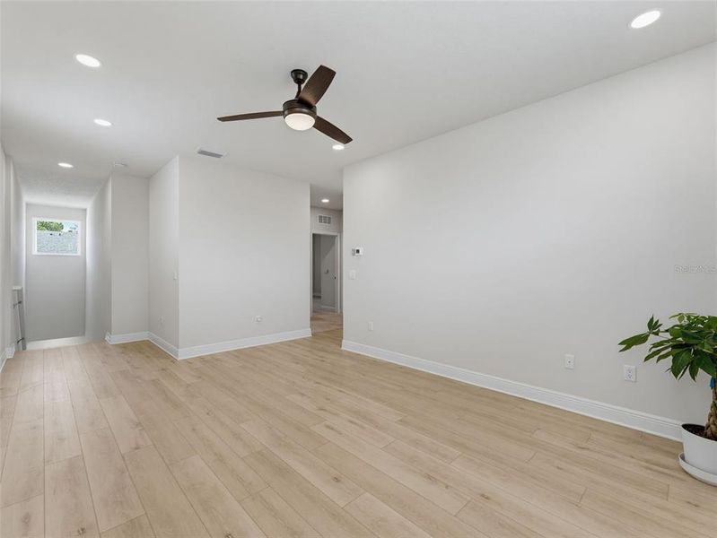 Spacious, unfurnished interior of a new home in , Clearwater (Image 50).