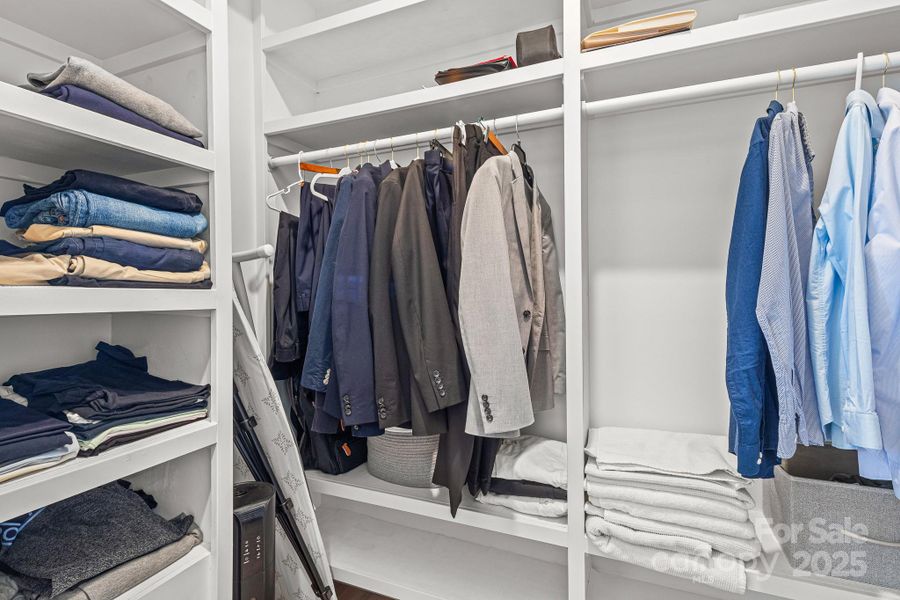 Image 39 of a home in .