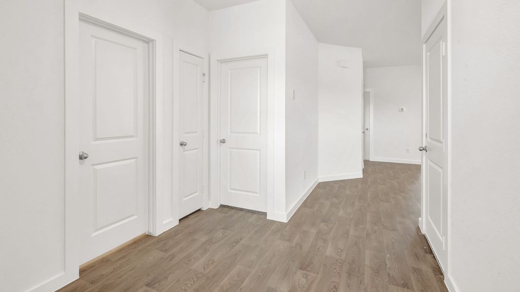 Spacious, unfurnished interior of a new home in Tamarron, Fulshear (Image 13). Spacious, unfurnished interior of a new home in Tamarron, Fulshear (Image 13).