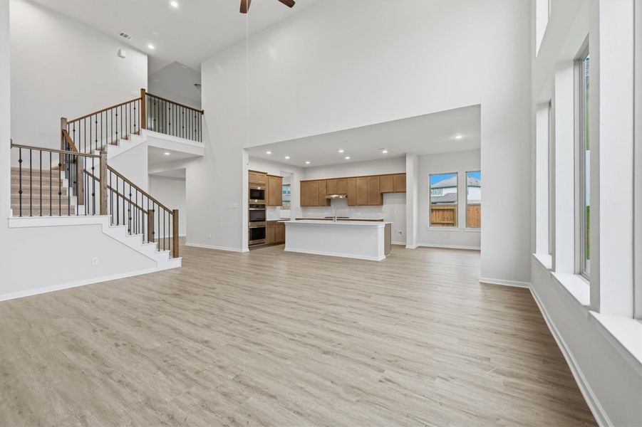 Spacious, unfurnished interior of a new home in Canterra Creek  60', Iowa Colony (Image 39).