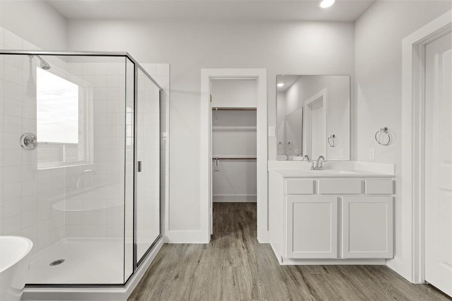 19. 1929 Saphire - Bath (3) 19. 1929 Saphire - Bath (3)