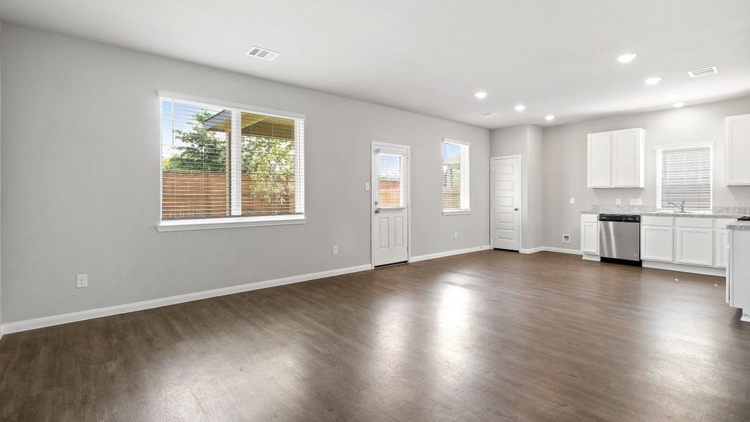 Family & Dining Area