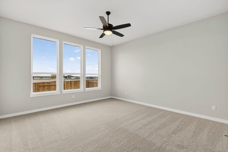 Spacious, unfurnished interior of a new home in Lariat, Liberty Hill (Image 36).