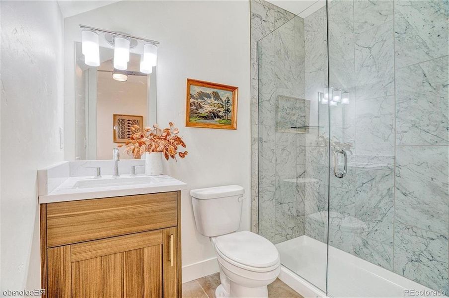 2nd bathroom 2nd bathroom