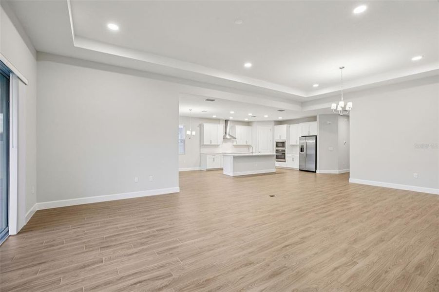 Spacious, unfurnished interior of a new home in Hawk's Overlook, Oviedo (Image 17).
