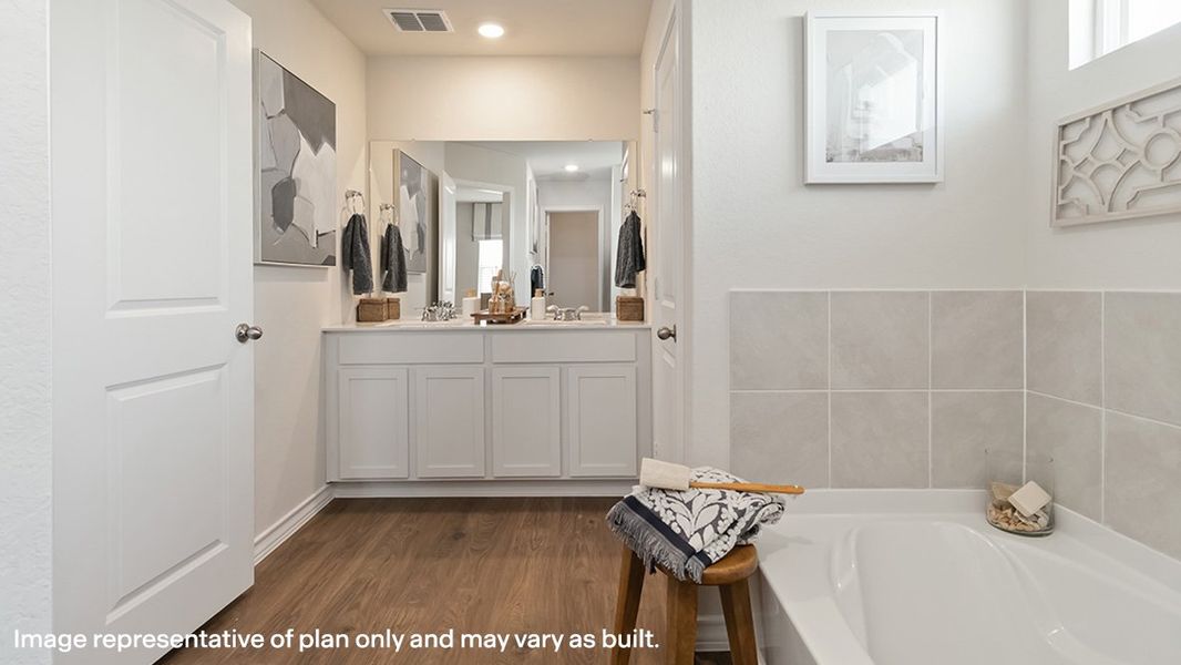 Furnished interior view inside a new home in Steele Creek, Cibolo (Image 26).