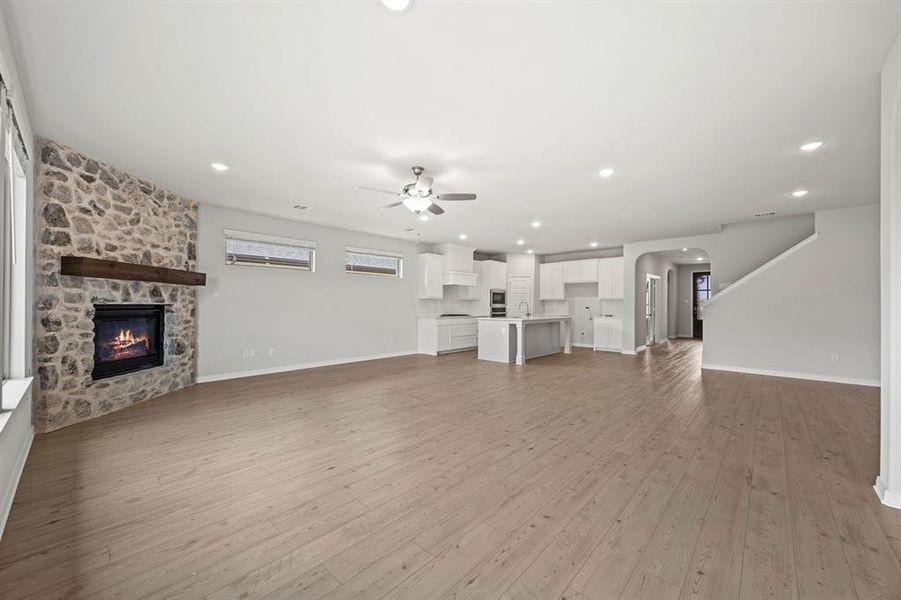 3-web-or-mls-1423-foxglove-pk 3-web-or-mls-1423-foxglove-pk