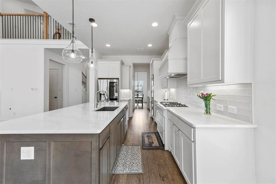 Quartz countertops in the kitchen