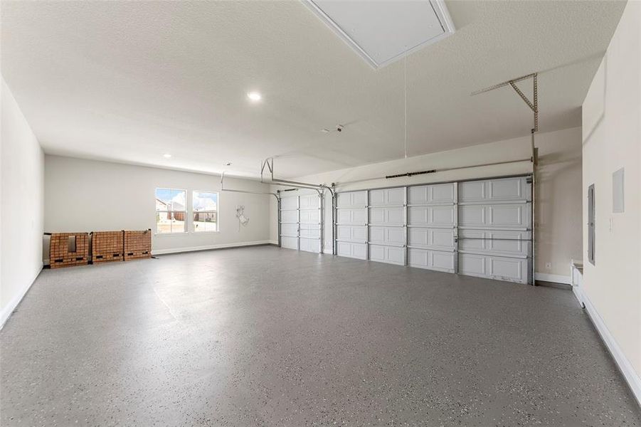 Spacious, unfurnished interior of a new home in High Meadows Estates, Nevada (Image 28). Spacious, unfurnished interior of a new home in High Meadows Estates, Nevada (Image 28).