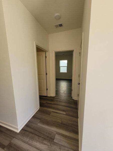 Spacious, unfurnished interior of a new home in , Ridgeville (Image 10).