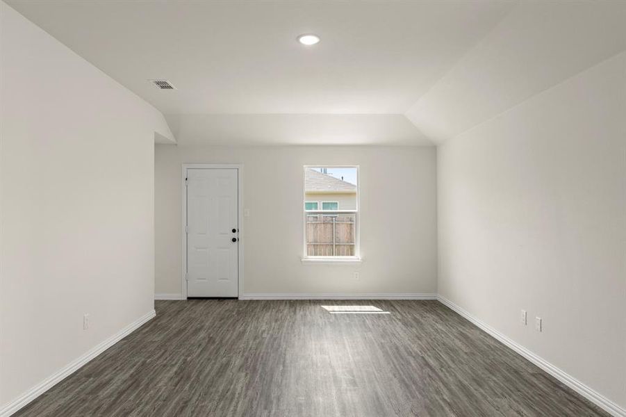 16. 108 Kainos - Family