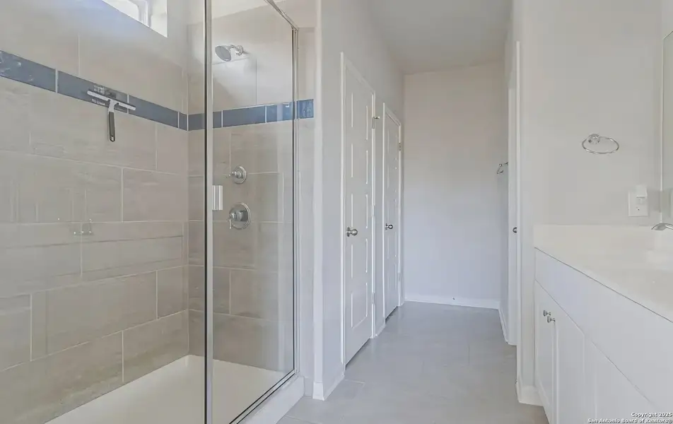 Furnished interior view inside a new home in Hunter's Ranch, San Antonio (Image 6). Furnished interior view inside a new home in Hunter's Ranch, San Antonio (Image 6).