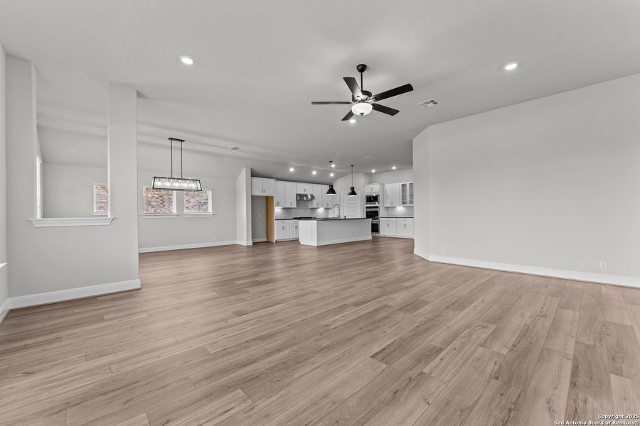 Image 36 of a home in Davis Ranch 60'. Image 36 of a home in Davis Ranch 60'.