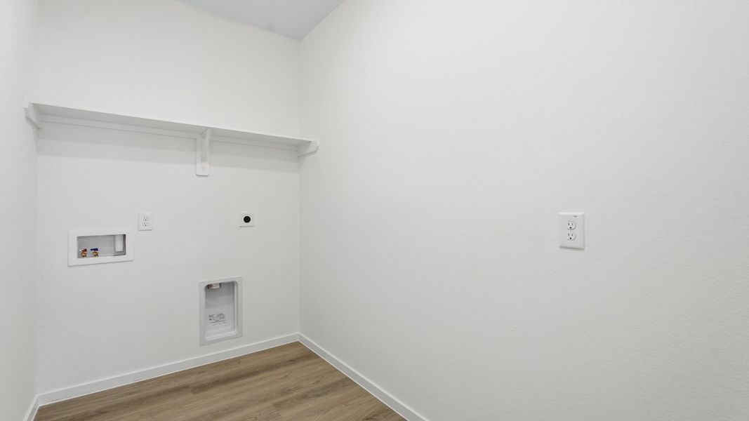 Representative unfurnished interior of a home built from the Perry by D.R. Horton in Cypress Green, Hockley (Image 14).