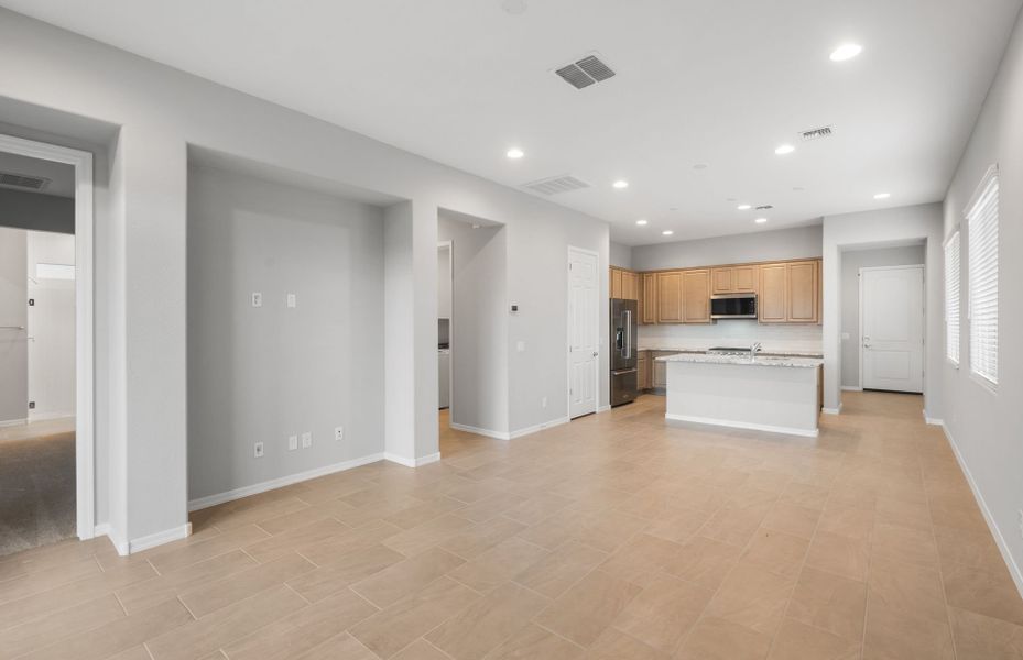 Spacious, unfurnished interior of a new home in Sun City Festival, Buckeye (Image 22). Spacious, unfurnished interior of a new home in Sun City Festival, Buckeye (Image 22).