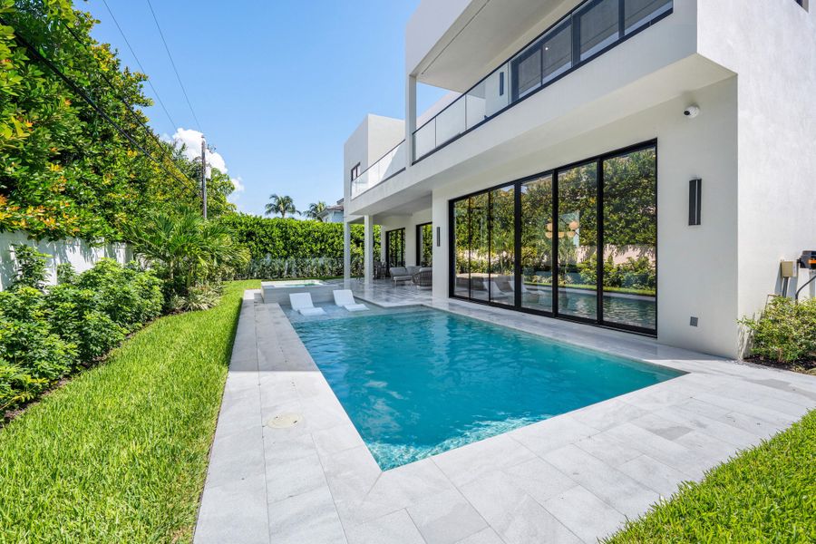 057-1031Northeast3rdAvenue-BocaRaton-FL-