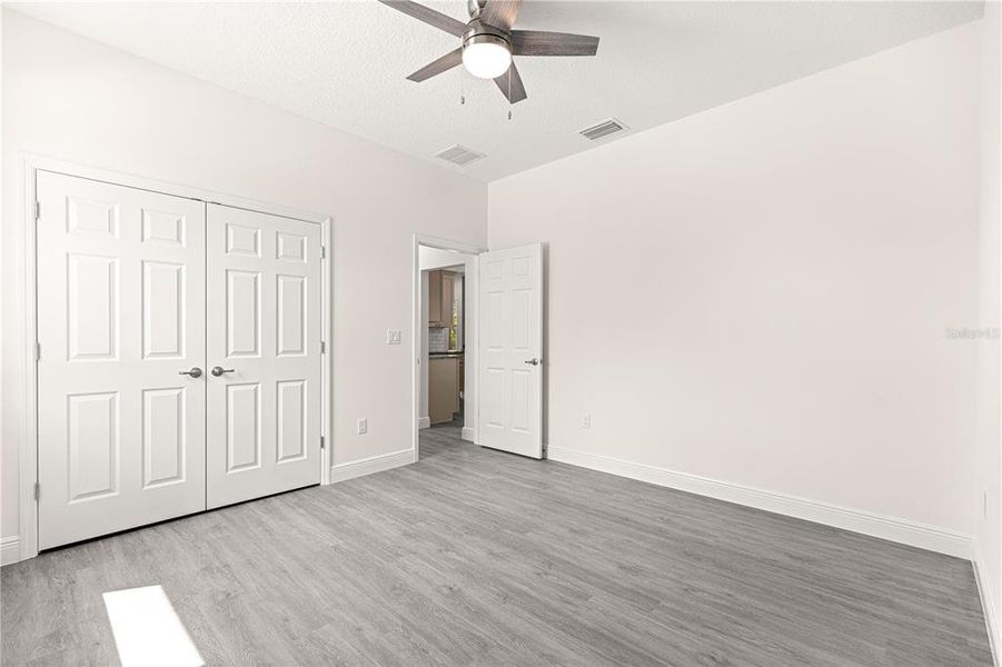 Spacious, unfurnished interior of a new home in , Dunnellon (Image 40). Spacious, unfurnished interior of a new home in , Dunnellon (Image 40).