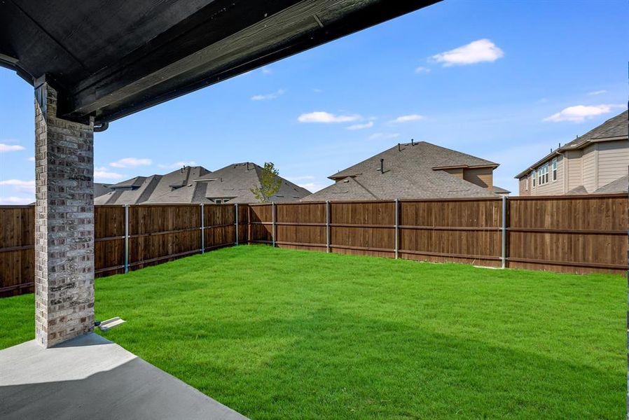 Image 33 of a home in Edgewood Creek.