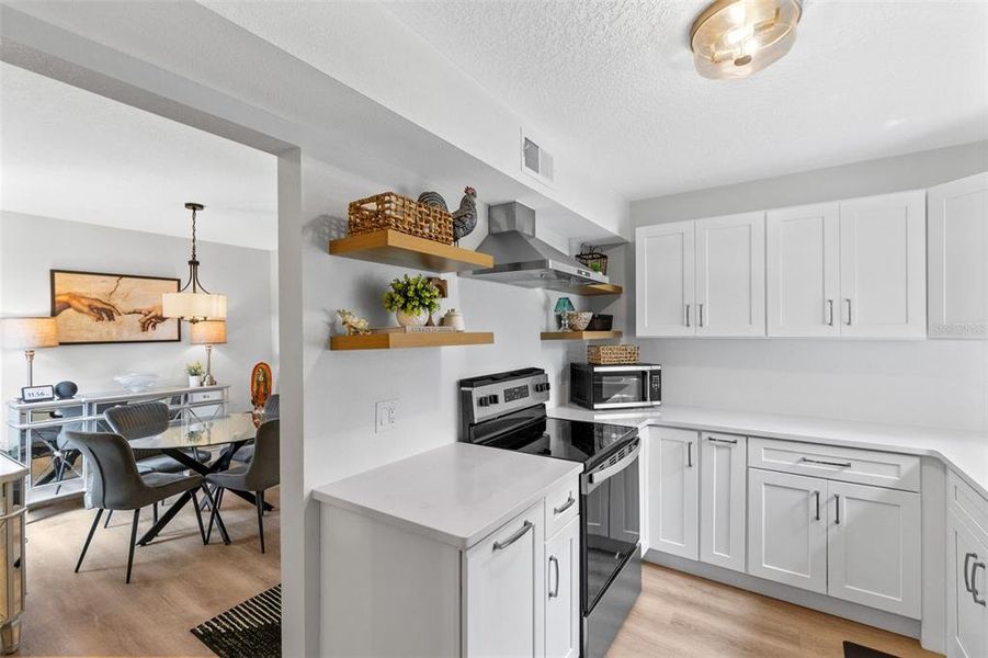 Furnished interior view inside a new home in , Longwood (Image 7).