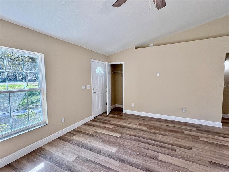 Spacious, unfurnished interior of a new home in , Summerfield (Image 14).