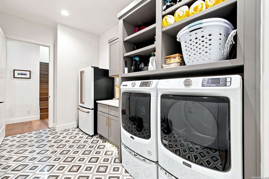 Furnished interior view inside a new home in , Boerne (Image 32).