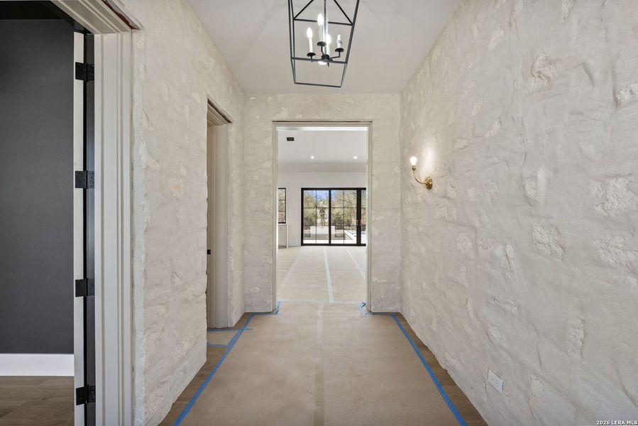 Image 33 of a home in .