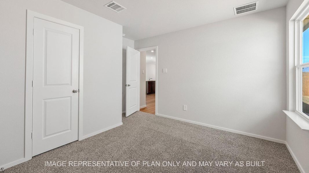 Spacious, unfurnished interior of a new home in Midtown Reserve, College Station (Image 12).
