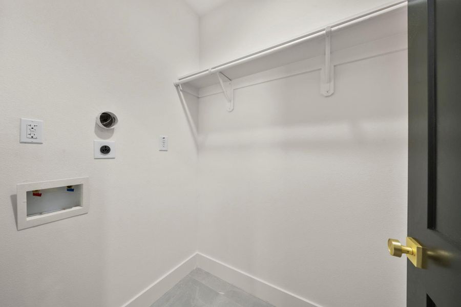 Spacious, unfurnished interior of a new home in , Houston (Image 15).