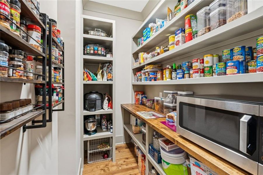 Furnished interior view inside a new home in , Dahlonega (Image 19).