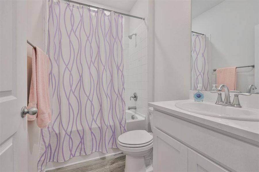 Furnished interior view inside a new home in Silverstone North, Palmetto (Image 24).