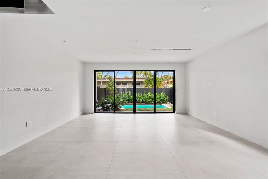 Spacious, unfurnished interior of a new home in , Miami (Image 32).