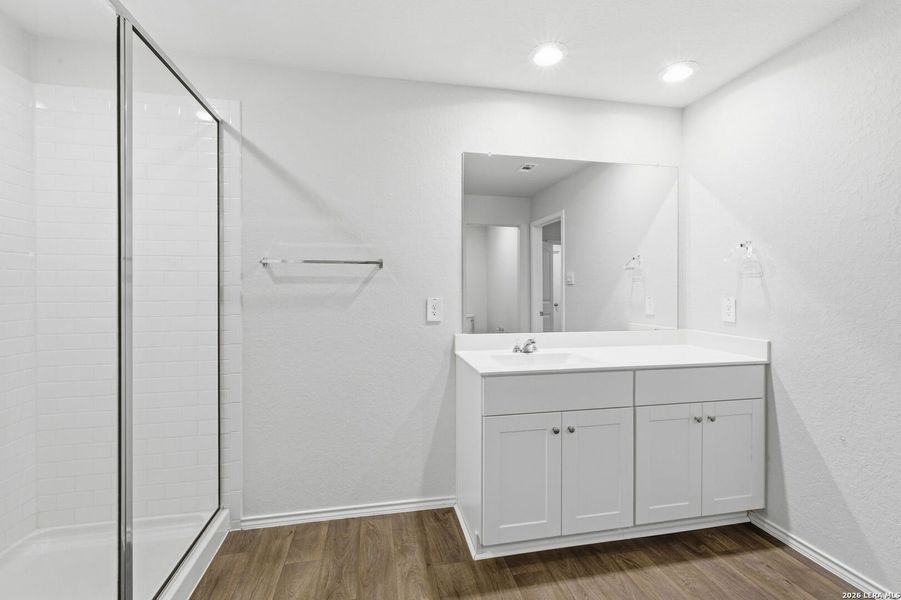Furnished interior view inside a new home in Arroyo Ranch, Seguin (Image 7).