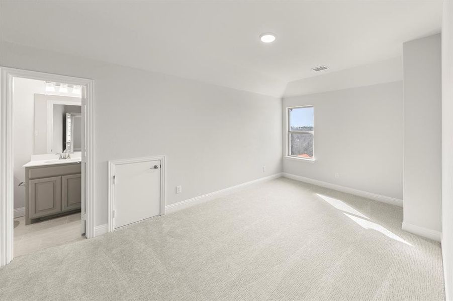 Spacious, unfurnished interior of a new home in Brookshire at Legacy Hills, Celina (Image 30).