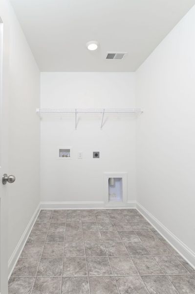 Spacious, unfurnished interior of a new home in Kensington Place Townhomes, Lexington (Image 38).