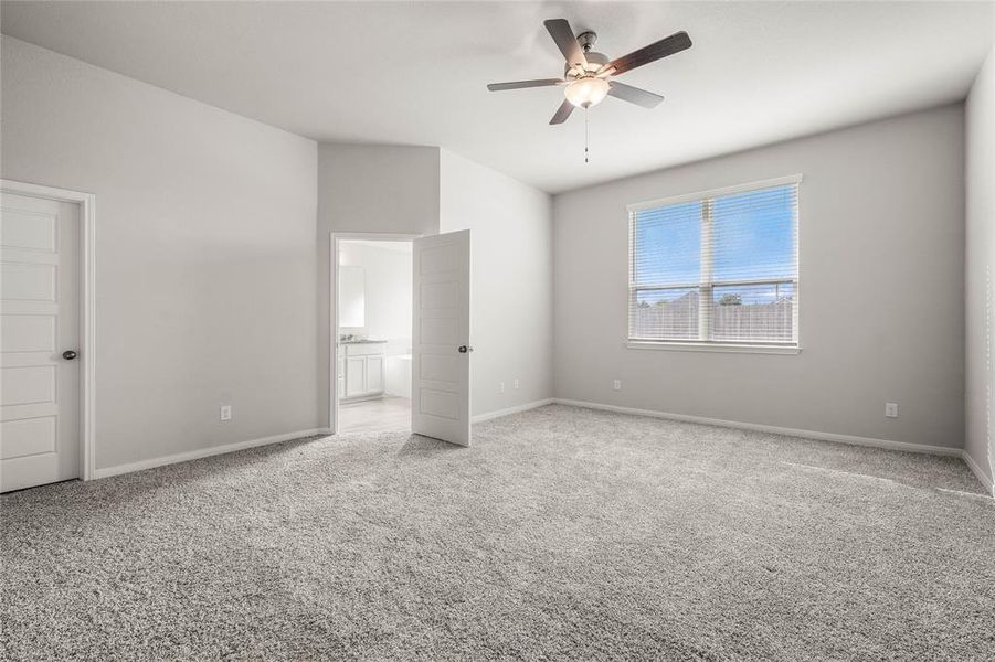 Spacious, unfurnished interior of a new home in , Waco (Image 34). Spacious, unfurnished interior of a new home in , Waco (Image 34).