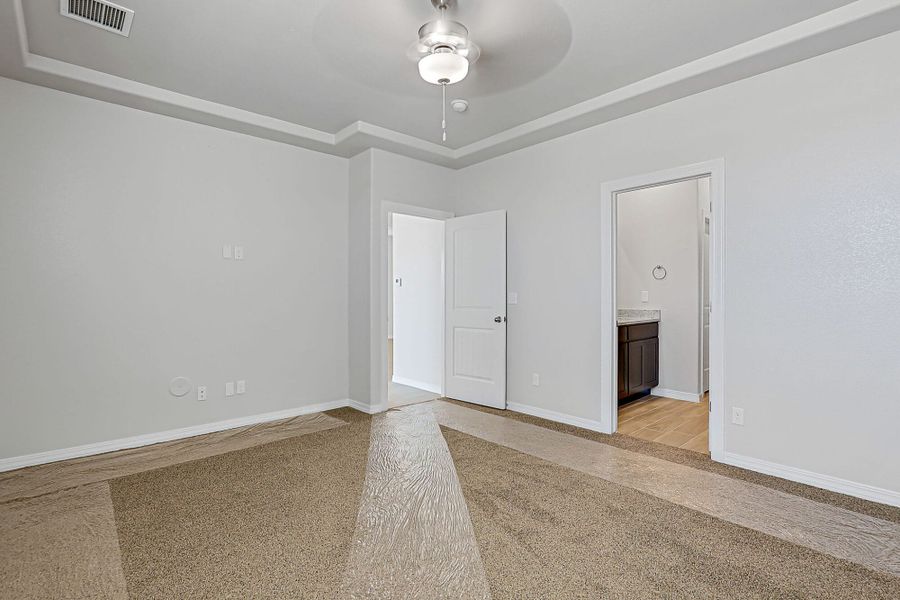 Representative unfurnished interior of a home built from the Sinatra by View Homes in Desert Springs | Enchanted Series, El Paso (Image 39).