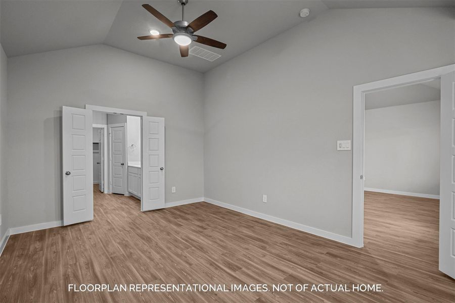 Spacious, unfurnished interior of a new home in Miller's Pond, Rosenberg (Image 17).